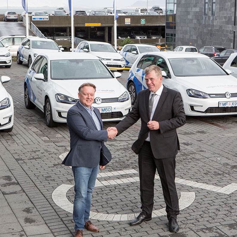 Arion banki rafvæðir bílakost sinn - mynd