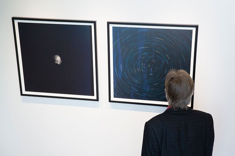 Opnun sýningar á verkum Kristins E. Hrafnssonar síðastliðinn laugardag - mynd