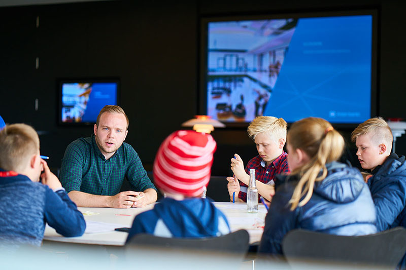 Ofnæmisskynjari, morgunverðarskál með halla og gluggaopnari fyrir ketti fengu verðlaun - mynd