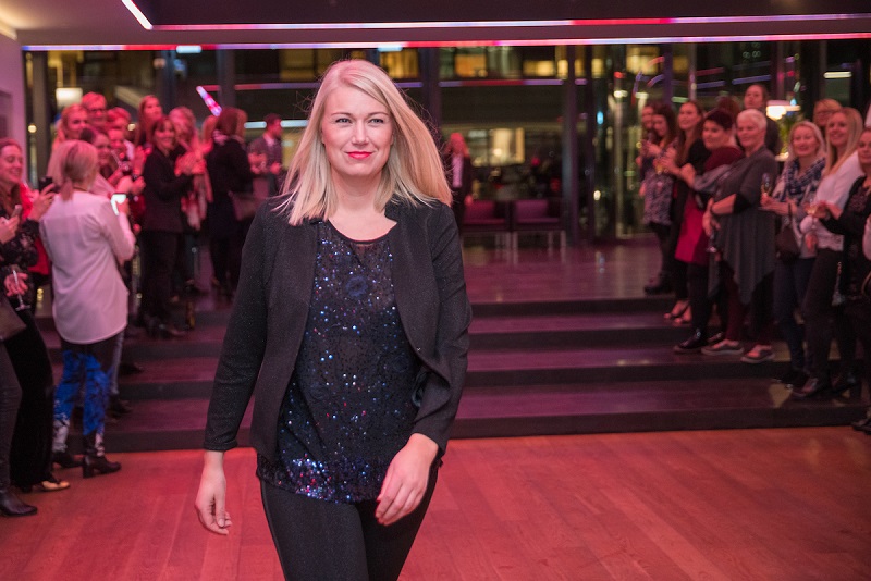 Iða Brá Benediktsdóttir á tískusýningu á konukvöldi Arion banka / Mynd: OZZO Photography - mynd