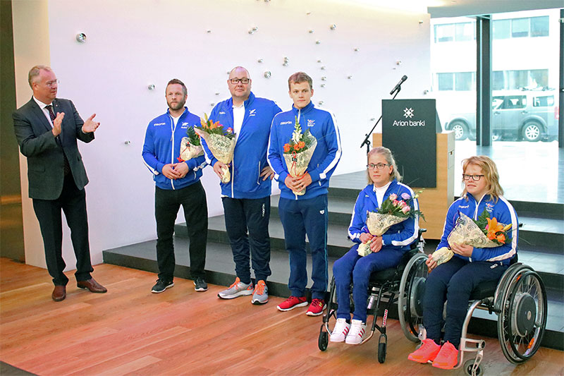 F.h. Thelma Björg Björnsdóttir, Sonja Sigurðardóttir, Jón Margeir Sverrisson, Þorsteinn Halldórsson, Helgi Sveinsson og Þórður Árni Hjaltested, varaformaður Íþróttasambands fatlaðra. - mynd