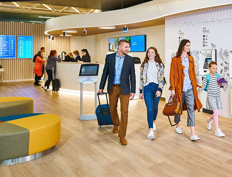 Nú bíður gjaldeyririnn eftir þér í Keflavík - mynd