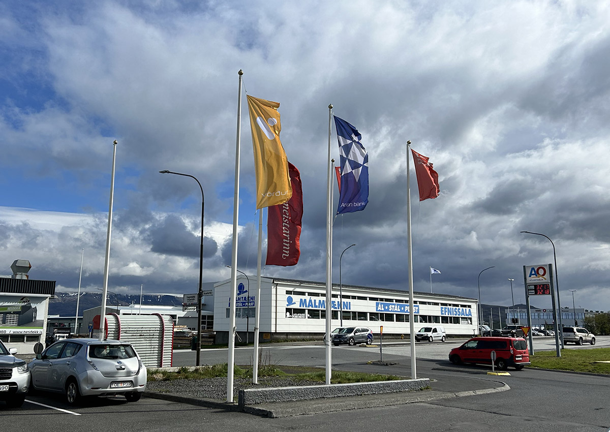 Vörður opnar nýtt útibú á Höfða - mynd